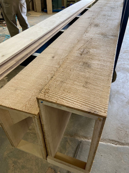 Reclaimed Resawn Box Beam Texture